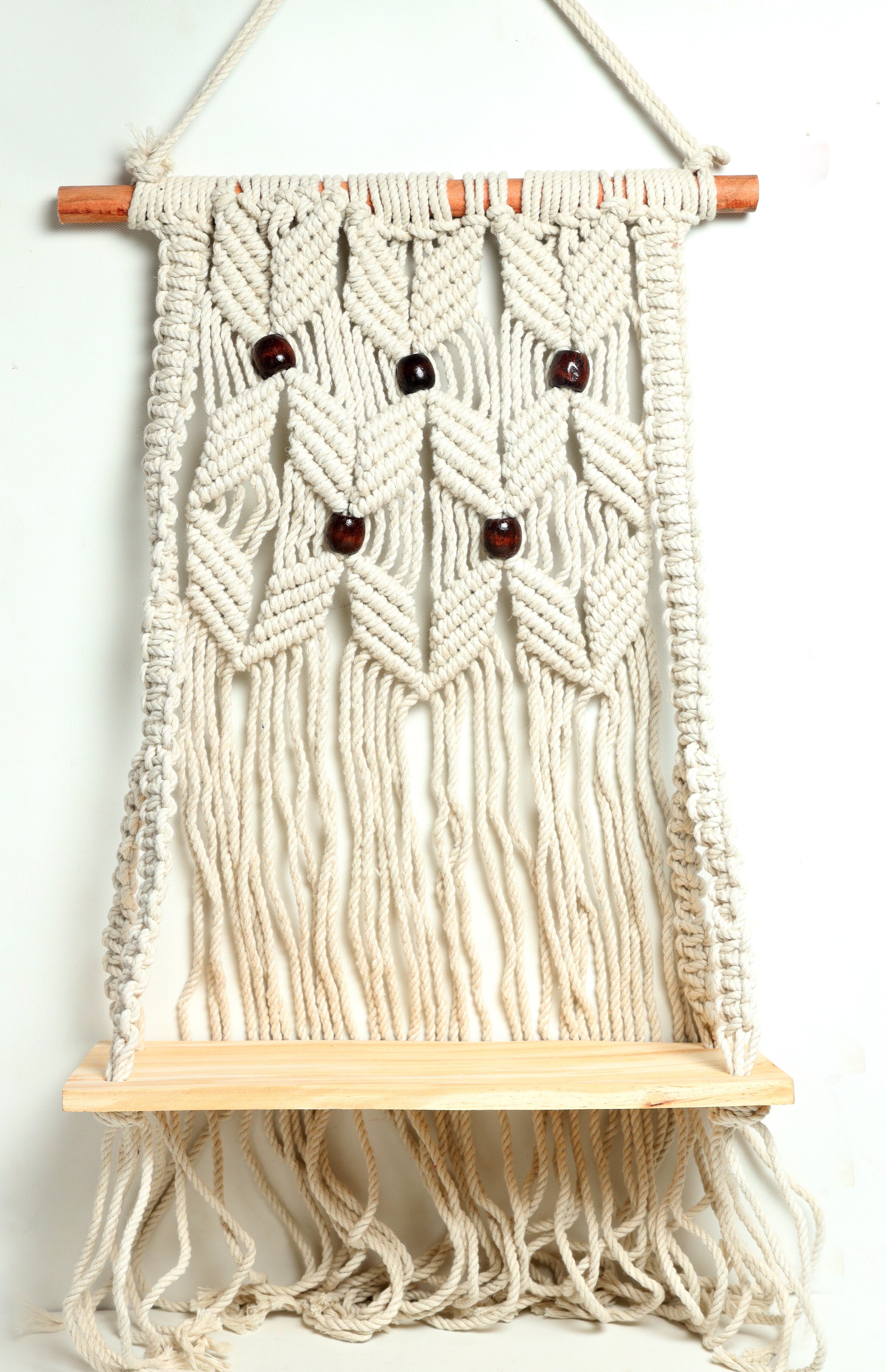 macrame wall hanging handcrafted by Saaika Crafts