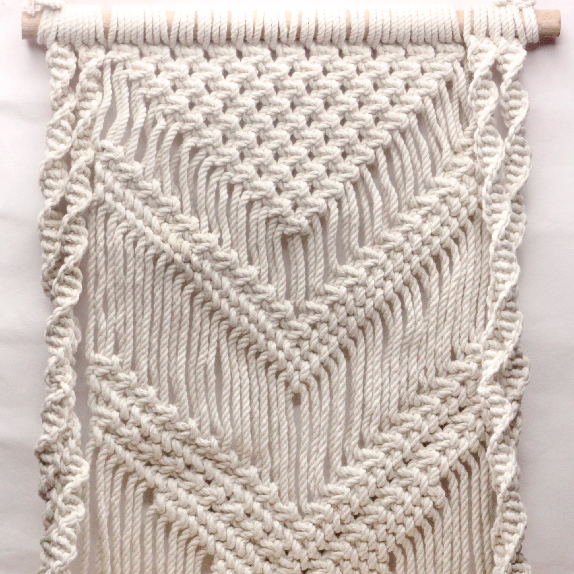 Macmrae wall hanging Crochet classic look With planks
