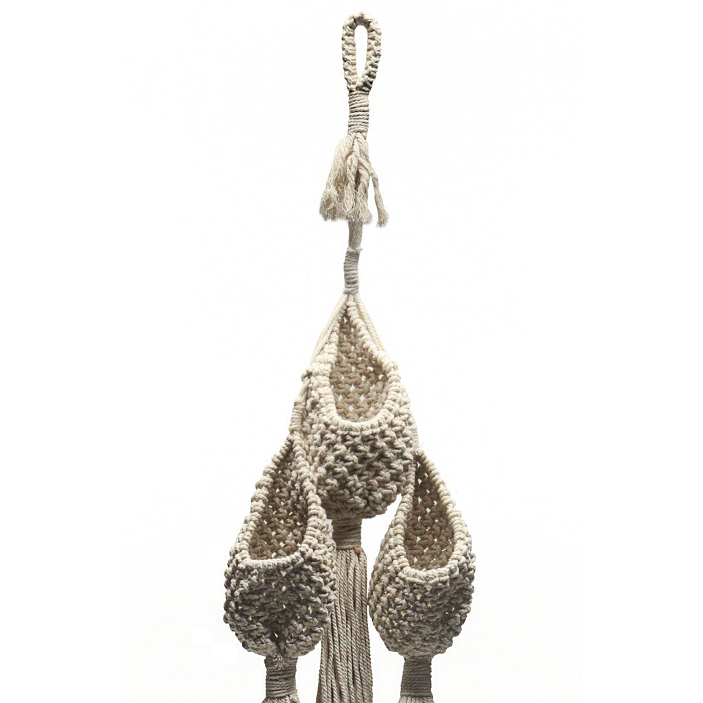 Macrame plant hanging with 3 pot holder
