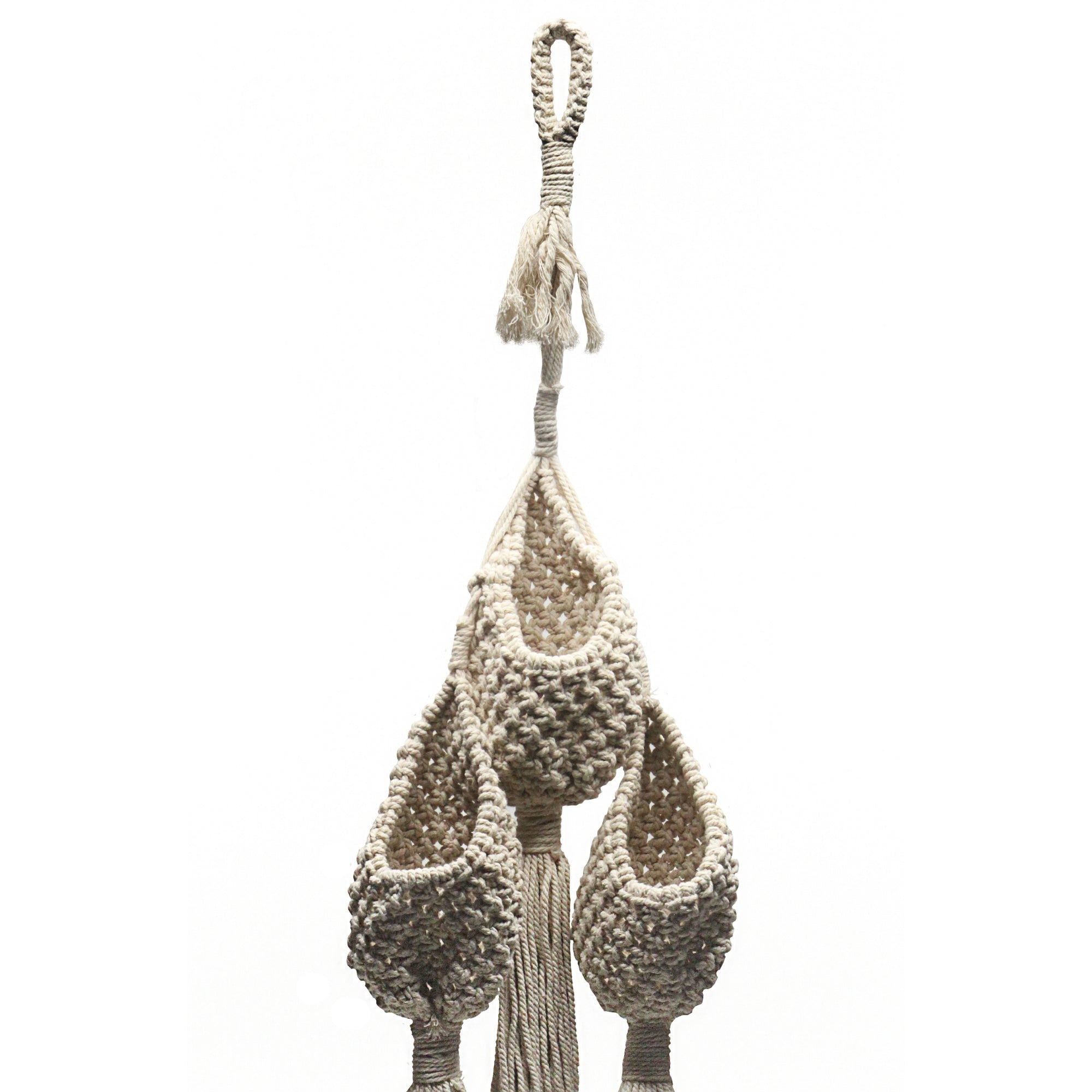 Macrame plant hanging with 3 pot holder