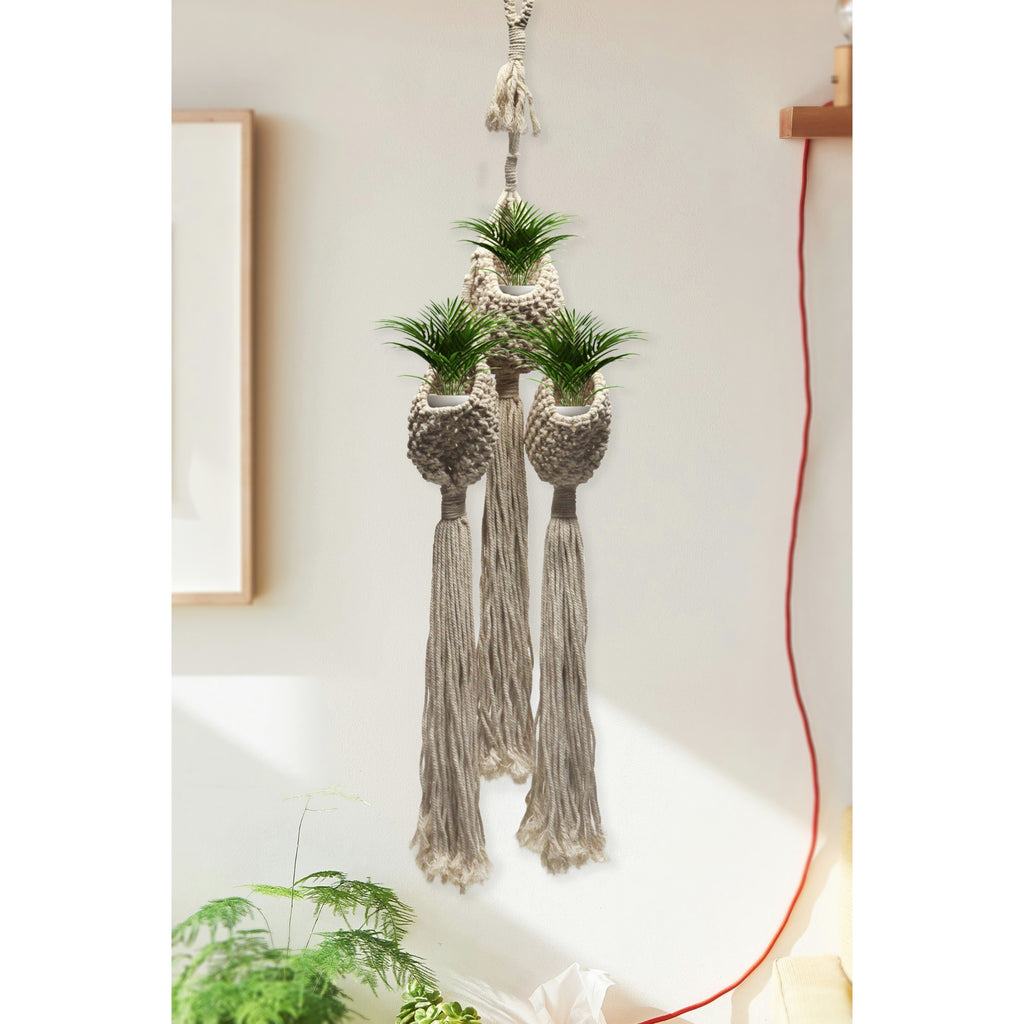 Macrame plant hanging with 3 pot holder